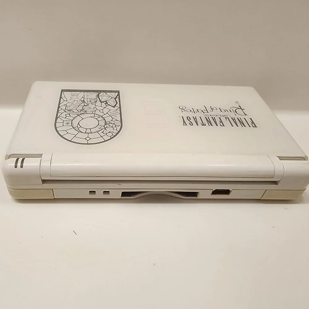 Authentic Nintendo DS Lite Console With Charger Final Fantasy Crystal Chronicles